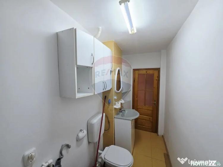 Apartament cu 4 camere decomandat în Calea Romanului