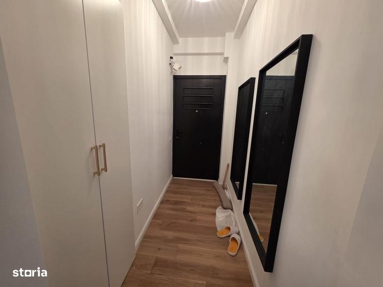 Apartament cu 3 camere semidecomandat în Universitate