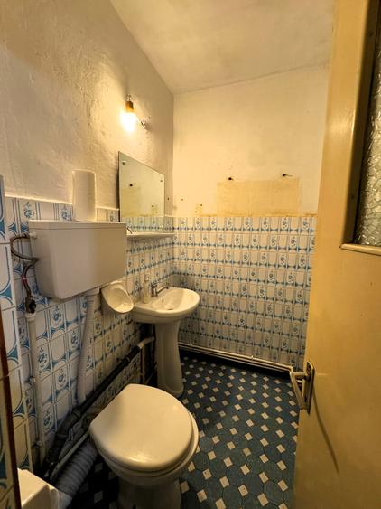 Apartament cu 3 camere decomandat în Podul de Fier