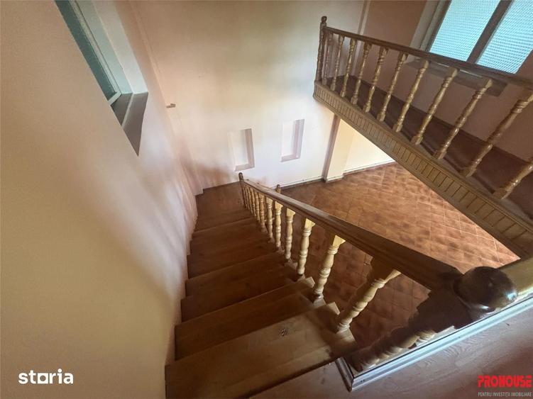 Casă cu 3 camere cu Teren 308 Mp în Central