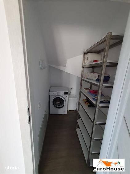 Casă cu 4 camere cu Teren 300 Mp în Cetate