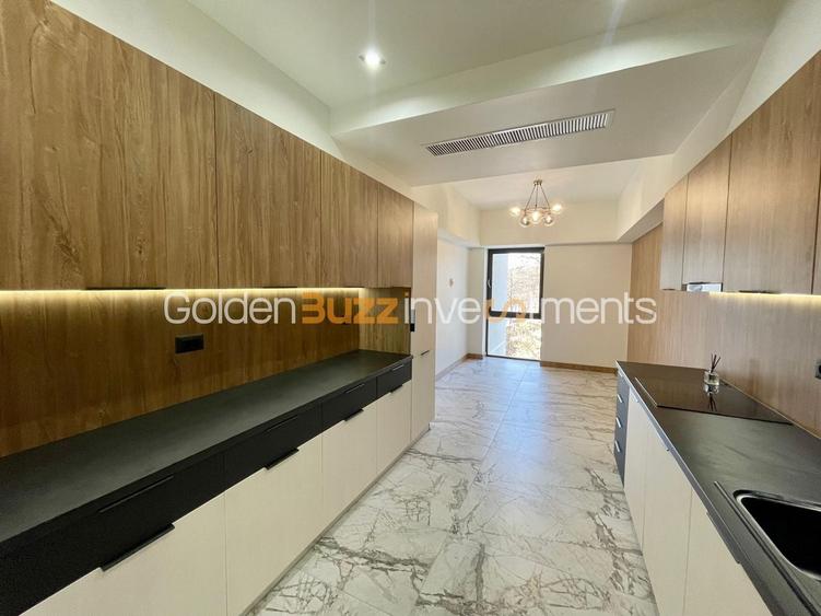 Apartament cu 4 camere în Șoseaua Nordului