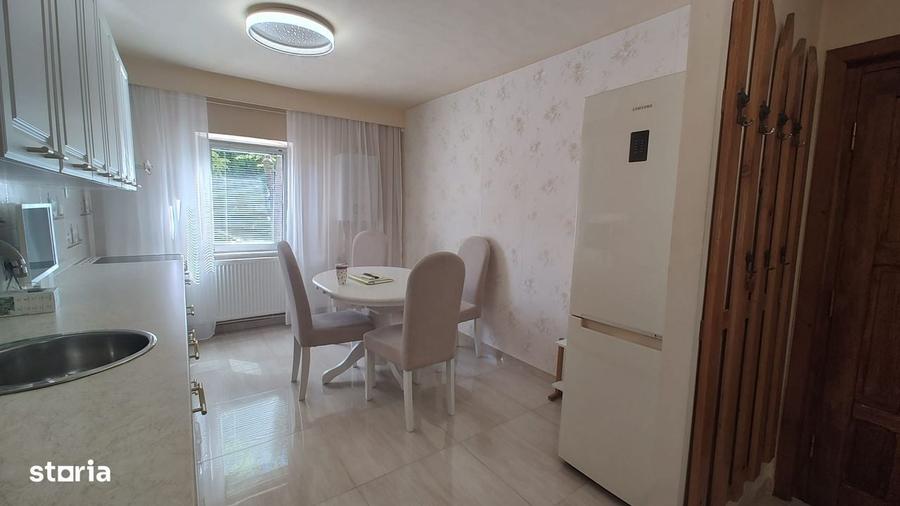 Apartament cu 3 camere decomandat în Ultracentral