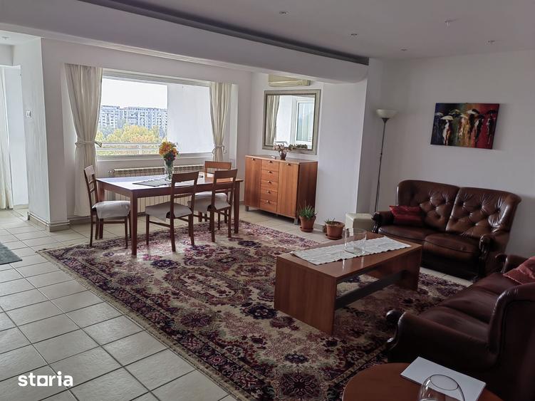 Apartament cu 3 camere în Unirii