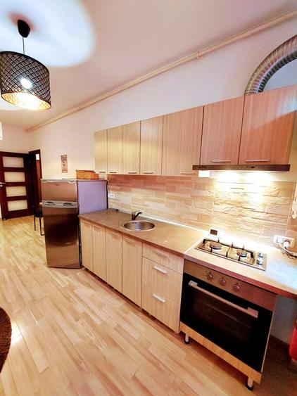 Apartament cu 2 camere decomandat în Decebal