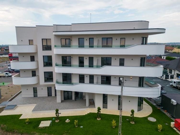 Apartament cu 3 camere decomandat în Sântandrei