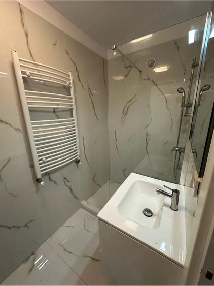 Apartament cu 4 camere semidecomandat în Cișmigiu