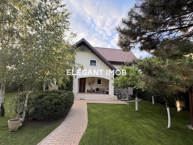 Casă individuală cu 6 camere cu Teren 600 Mp în Corbeanca