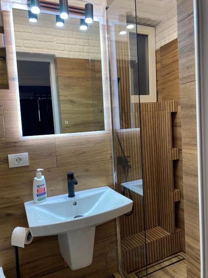 Apartament cu 2 camere decomandat, mobilat în Cișmigiu