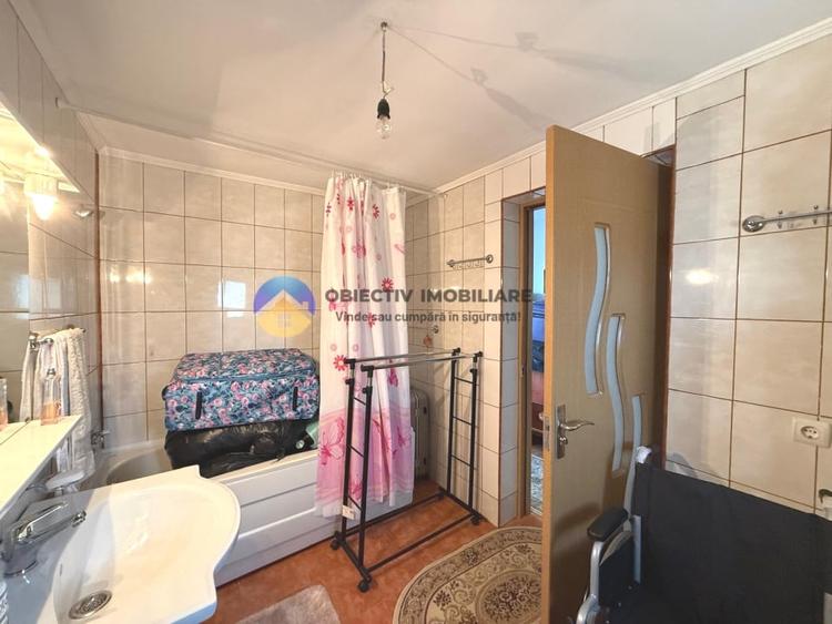 Casă individuală cu 3 camere cu Teren 5062 Mp în Târgu Neamț