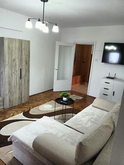 Apartament cu 2 camere decomandat în Ultracentral