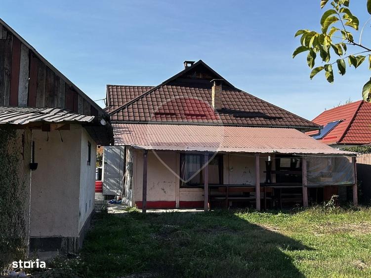 Casă cu 4 camere în Bârsana