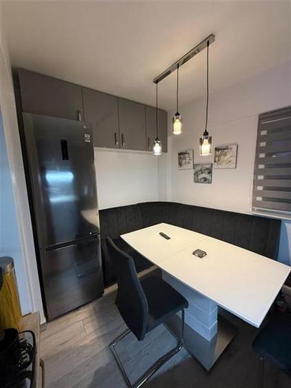 Apartament cu 3 camere decomandat în Dristor