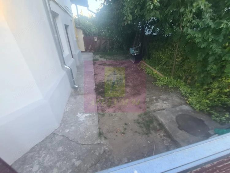 Casă cu 4 camere cu Teren 332 Mp în Central