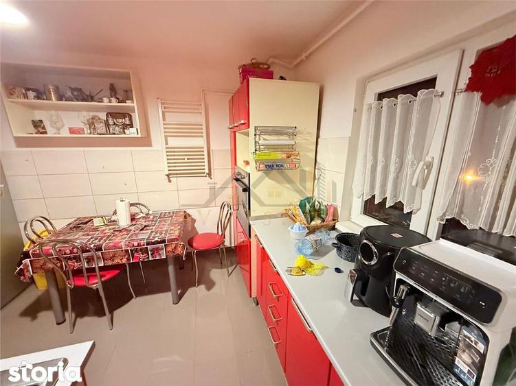 Apartament cu 4 camere decomandat în Steaua