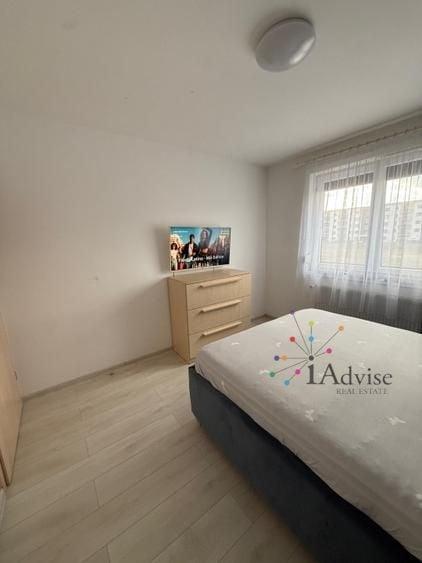 Apartament cu 2 camere decomandat în Tractorul