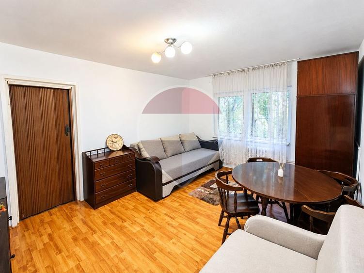 Apartament cu 2 camere semidecomandat, mobilat în Gară