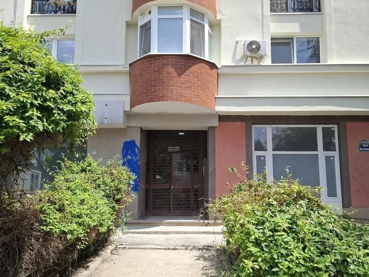 Garsonieră decomandată în Tei