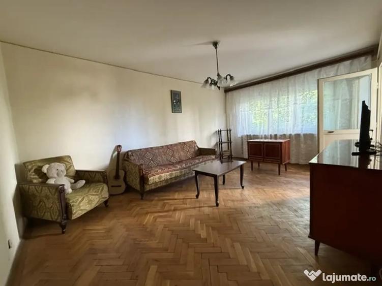 Apartament cu 3 camere decomandat în Brazda lui Novac