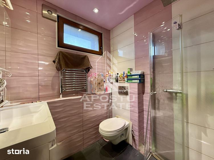 Apartament cu 3 camere decomandat în Lunei