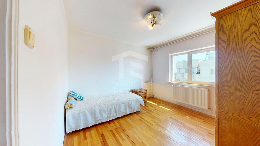 Apartament cu 3 camere decomandat, mobilat în Doamna Ghica