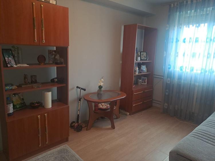 Garsonieră decomandată în Rogerius