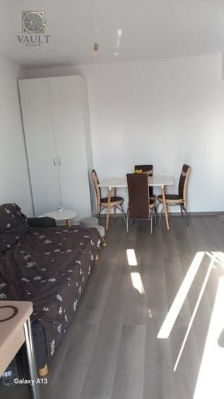 Apartament cu 3 camere decomandat, mobilat în Dobroești