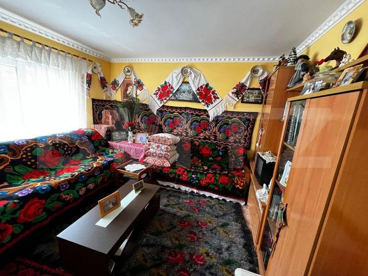 Casă individuală cu 7 camere cu Garaj în Exterior Est