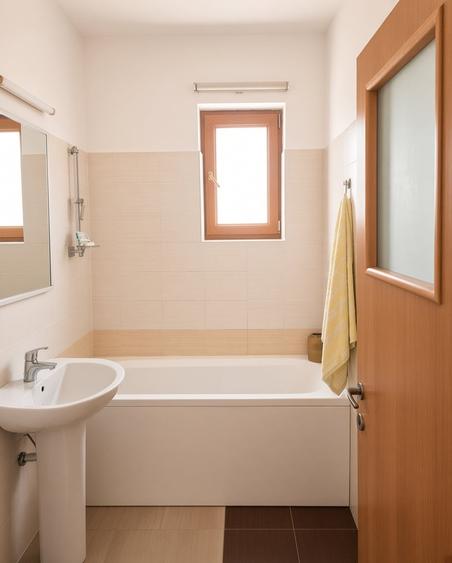Apartament cu 2 camere semidecomandat în Mihai Bravu