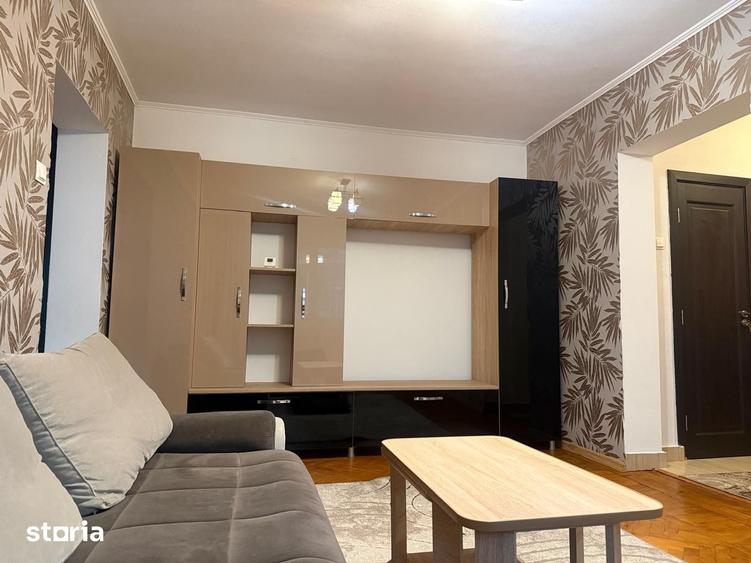 Apartament cu 2 camere semidecomandat în Aleea Trandafirilor