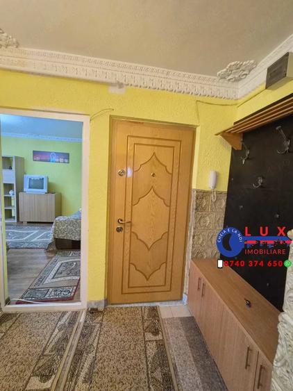 Apartament cu 3 camere decomandat în E3