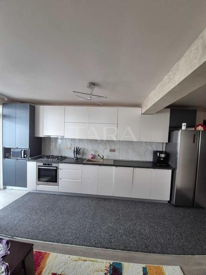 Apartament cu 2 camere semidecomandat, mobilat în Florești