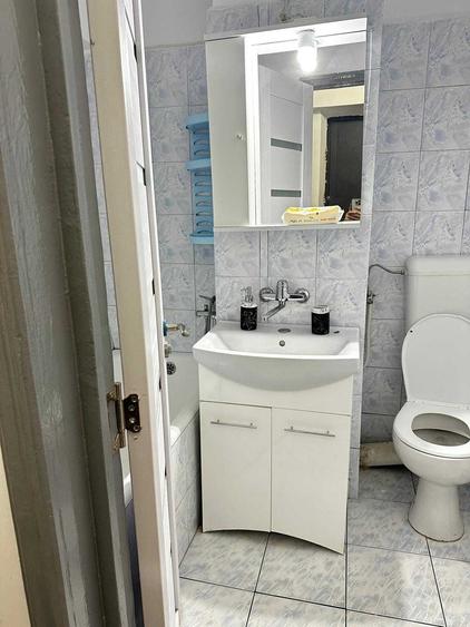 Garsonieră decomandată în Tomis II