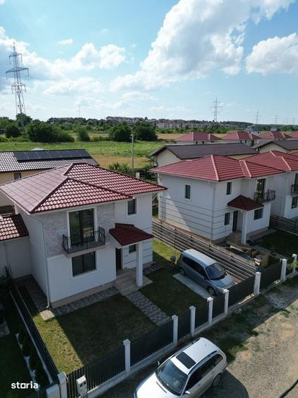 Casă cu 4 camere în Horpaz