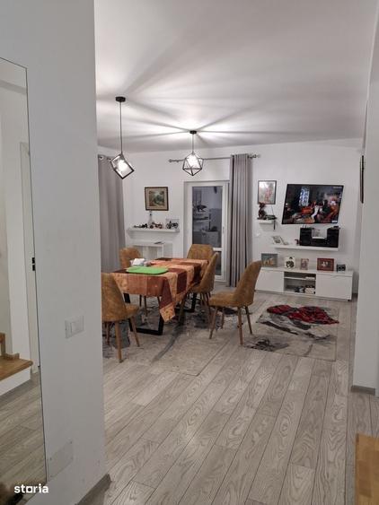 Casă cu 4 camere cu Teren 700 Mp în Cornetu