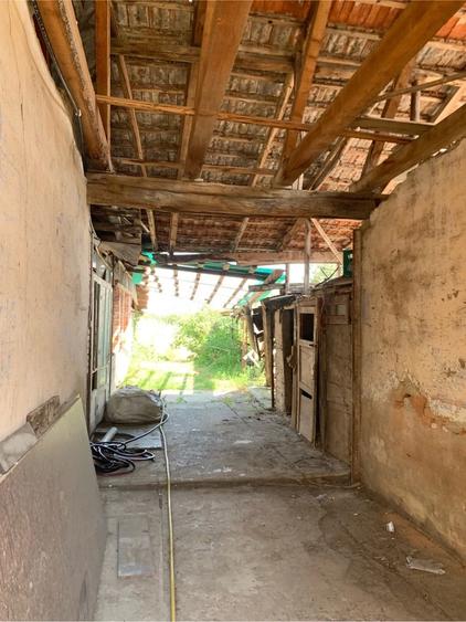 Casă cu 3 camere cu Teren 1050 Mp în Obreja
