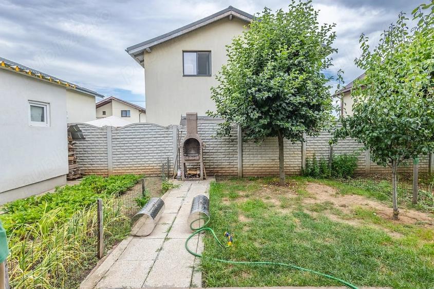 Casă cu 4 camere cu Teren 380 Mp în Berceni