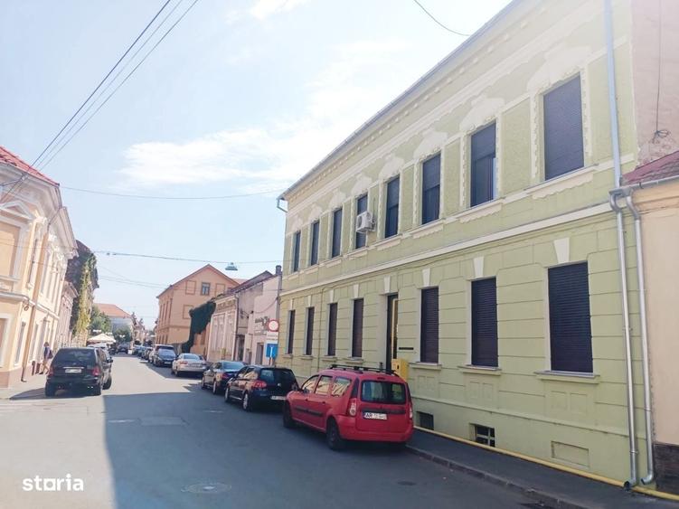 Apartament cu 2 camere nedecomandat în Central