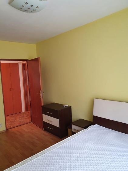Apartament cu 2 camere decomandat în Titan