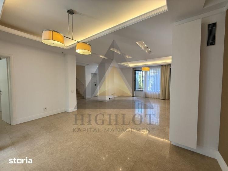 Casă cu 4 camere cu Teren 453 Mp în Central