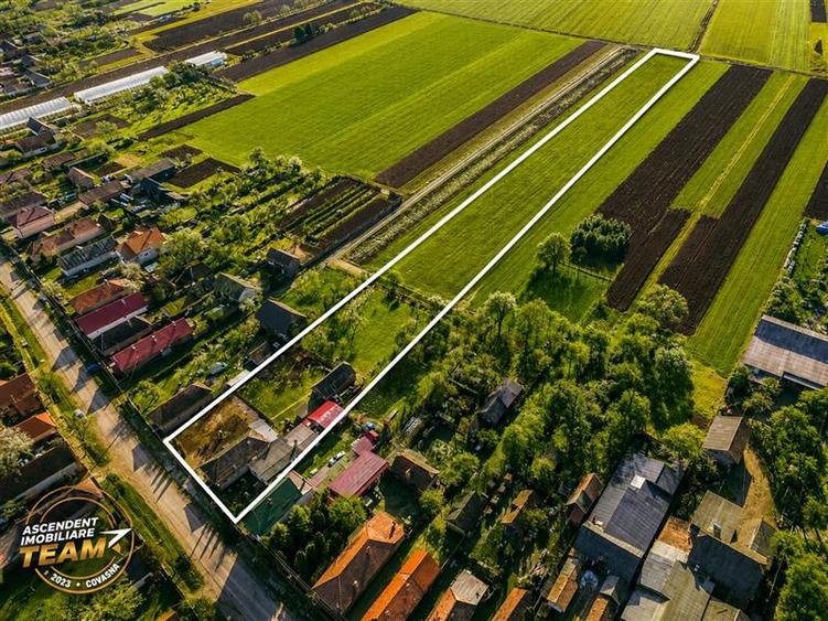 Teren intravilan de 7608 mp, în Cernat