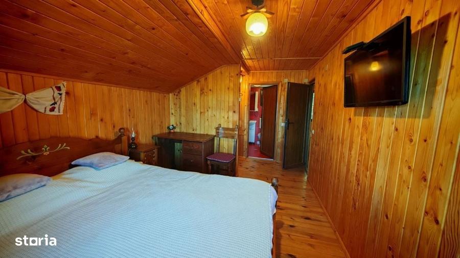 Casă cu 3 camere decomandat în Peștera