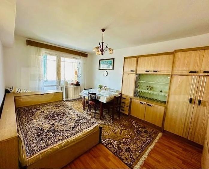 Apartament cu 3 camere decomandat în Unirii
