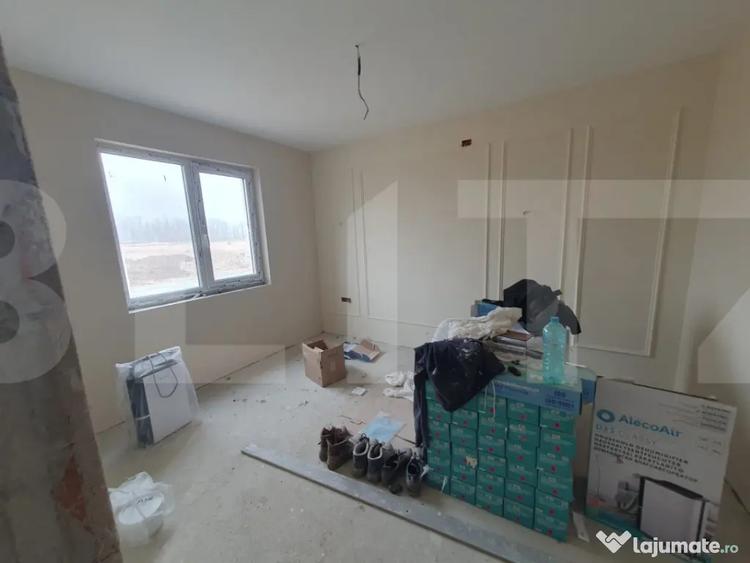 Casă cu 5 camere cu Teren 410 Mp în Urseni