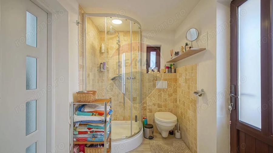 Casă cu Teren 583 Mp în Colonia Bod
