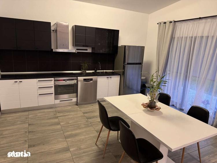 Casă cu 4 camere cu Teren 526 Mp în Recea