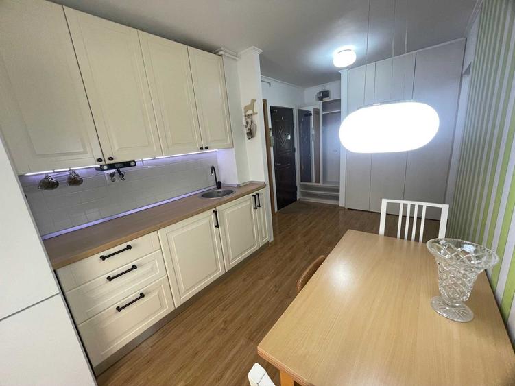 Apartament cu 2 camere decomandat în Crângași
