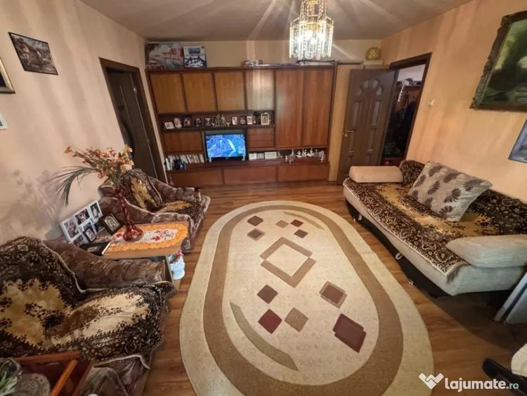 Apartament cu 2 camere semidecomandat în Brazda lui Novac