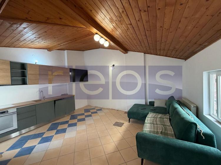 Apartament cu 3 camere în Știrbei Vodă