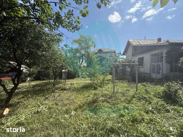 Casă cu 5 camere cu Teren 1000 Mp în Moara Domnească